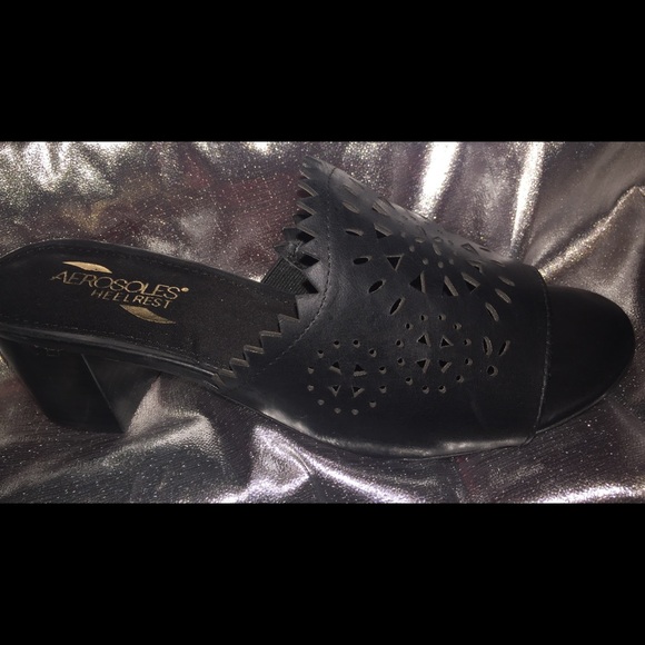 NEW! Aerosoles Mid Summer heels in black - Picture 2 of 8